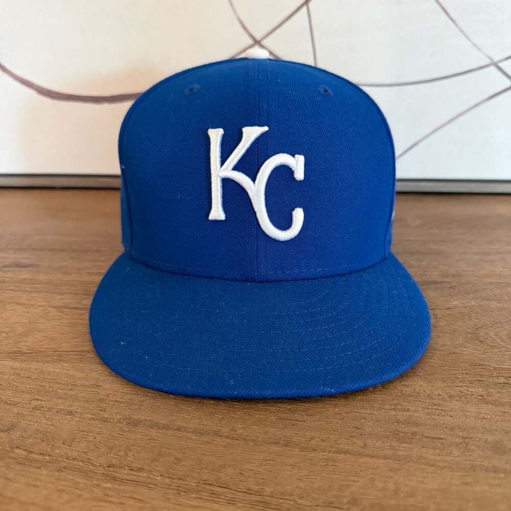 New Era 59FIFTY Kansas City Royals MLB Fitted Hat Size 7 1/8 Blue